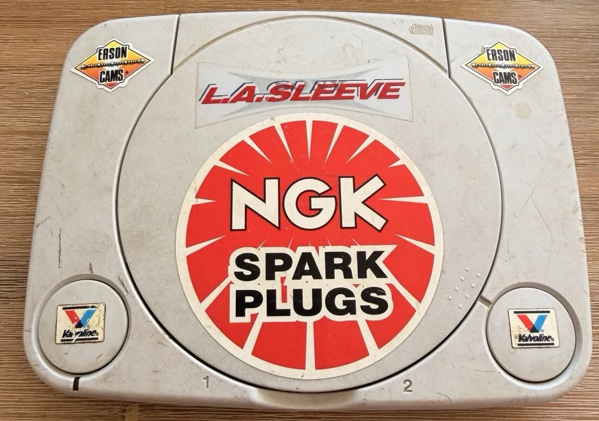 Avant: Quelqu’un a modifié cette PSone à la colle chaude